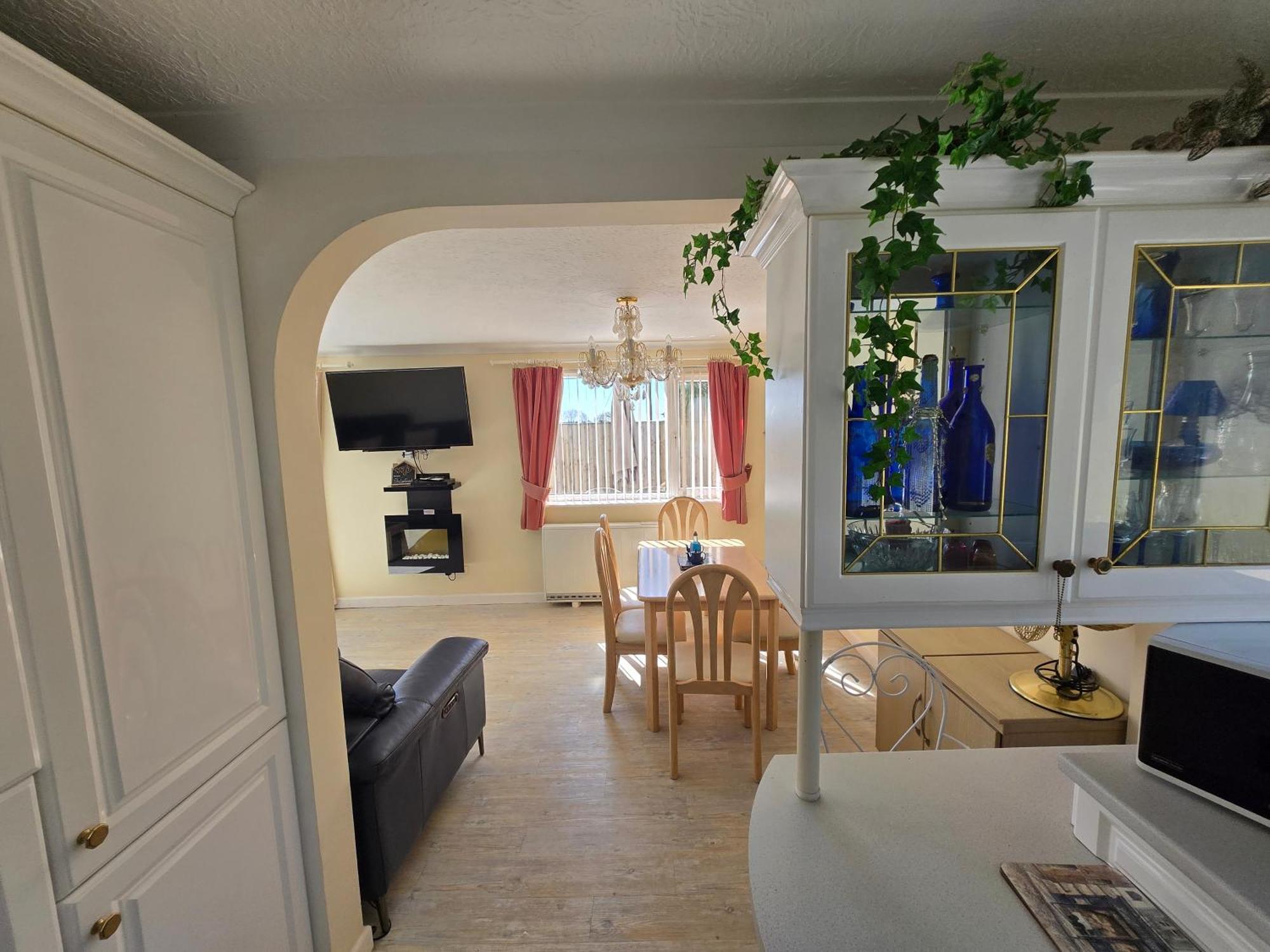 Family Bungalow With Private Pool Kilgetty エクステリア 写真